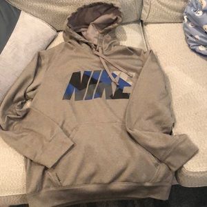 Nike Therma-Fit sweatshirt
